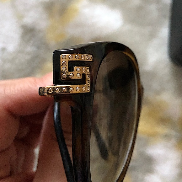 Versace Cat Eye sunglasses with crystal accents, like new! - Picture 3 of 8